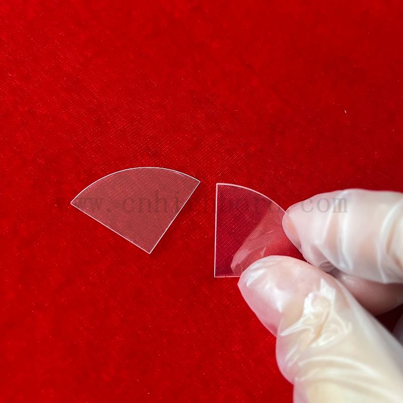 Индивидуальная прозрачная пластинка с кремнезема