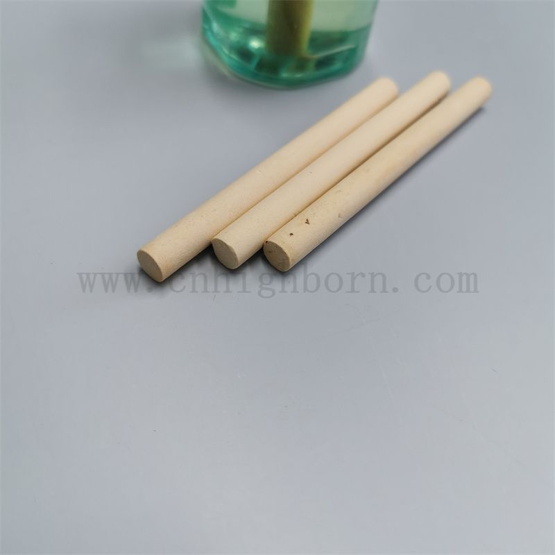 Жидкая бутылка с жидкостью комаров использовал пористый керамический фитиль