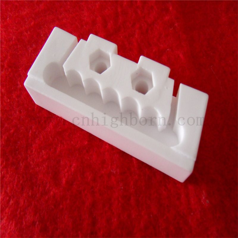 Индивидуальная электрическая изоляция 95%AL2O3 Керамические части глинозцы.