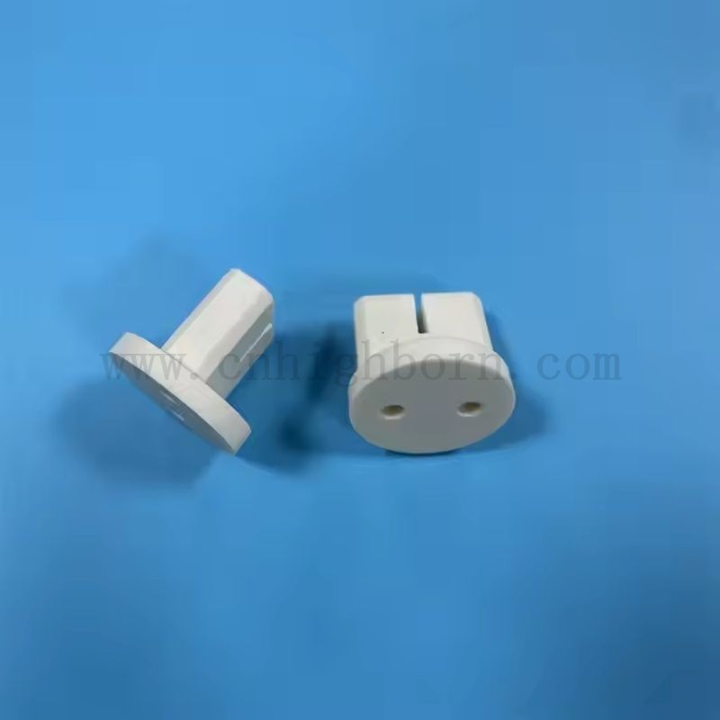 Промышленные индивидуальные глиноземные керамические части 95% Al2O3 Изоляционные запасные части