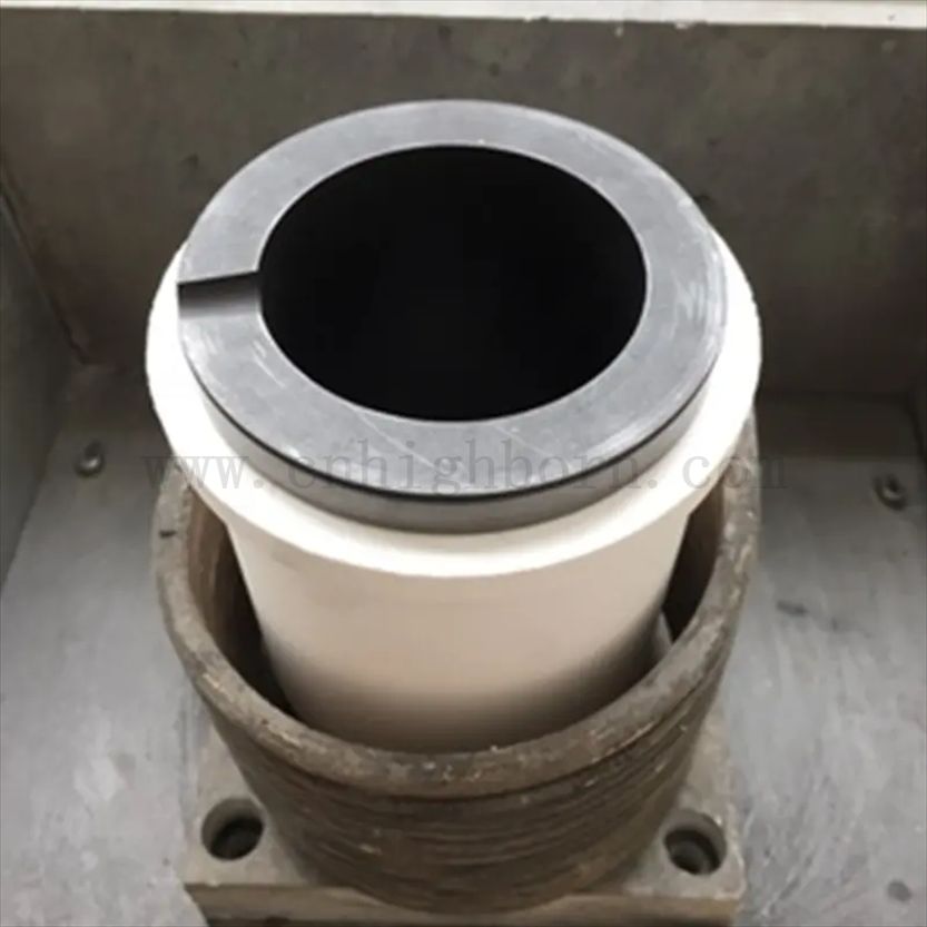 Керамический графитный графитный графитный графит с высокой температурой с кварцевым рукавом для индукционной печи