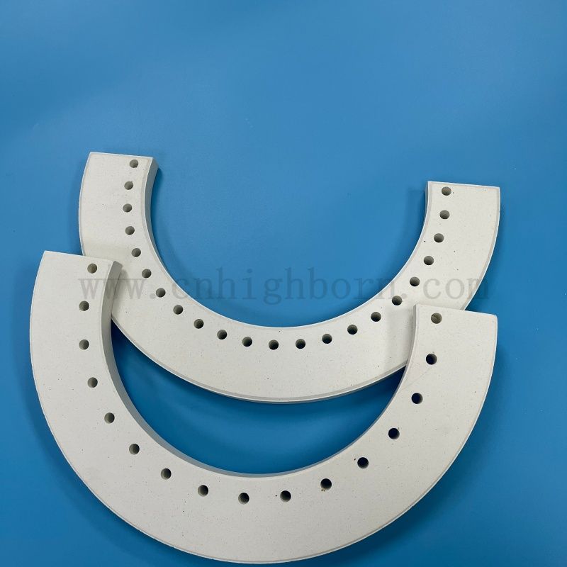 Огнеупорный корундовый муллитовый керамический изолятор панели Керамическая нерегулярная деталь для печи