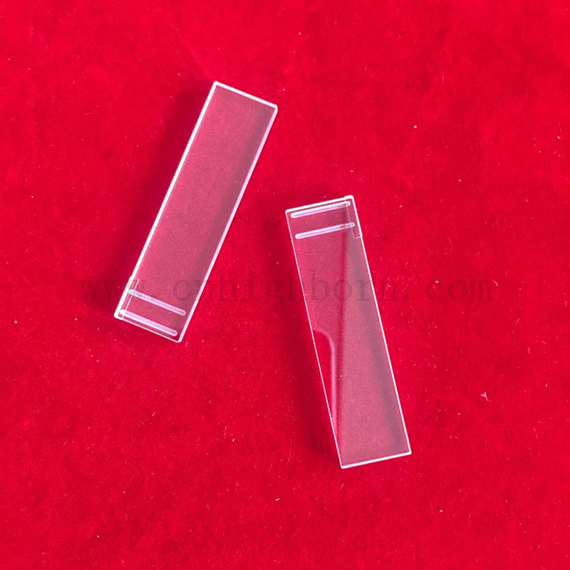 Прозрачные специальные детали с ЧПУ.