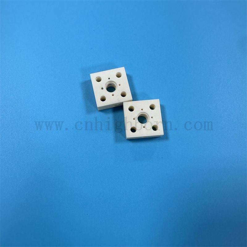 Изолятор алюминия нерегулярная износостойкая блока