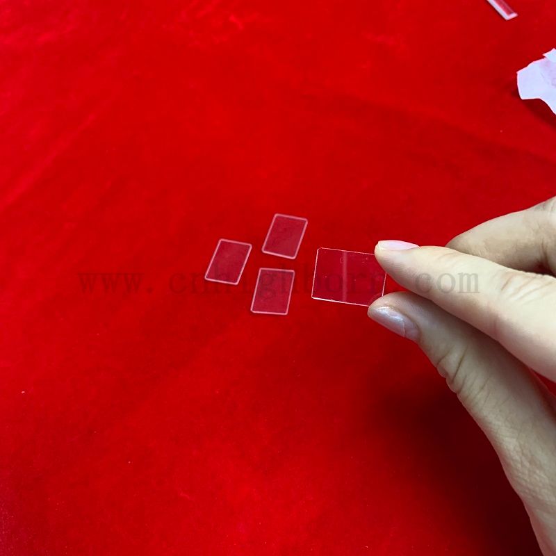 Индивидуальная квадратная прозрачная кварцевая стеклянная пластина с высокой коррозионной стойкостью