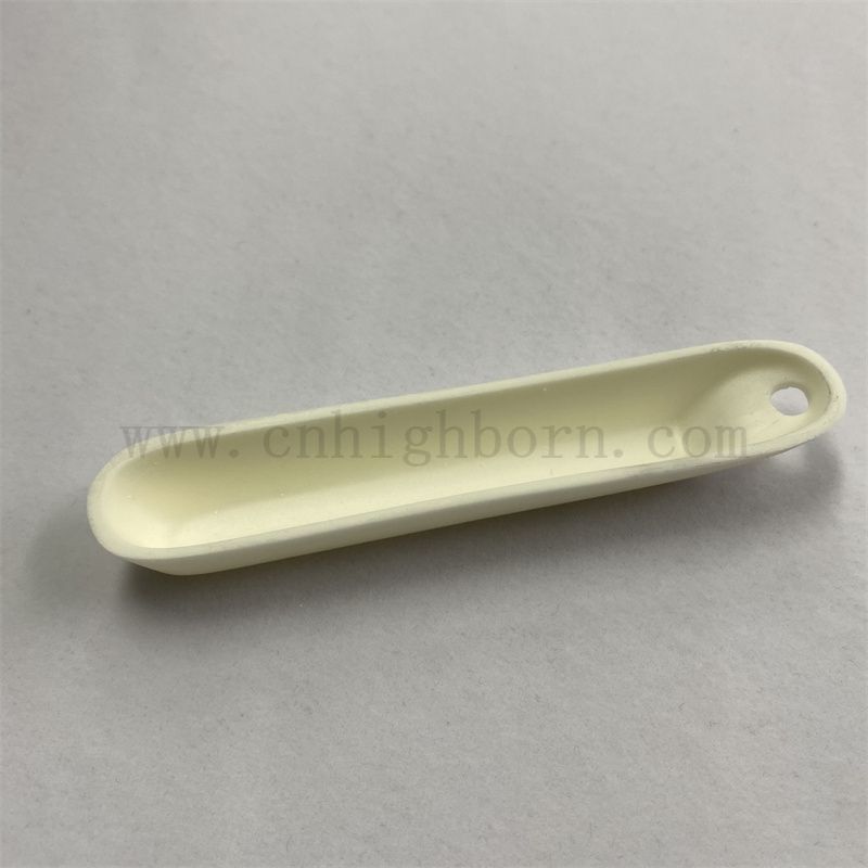 Керамический тиг с высокой температурой Al2O3 Керамическая фарфоровая лодка с высокой чистотой глинотой с отверстием