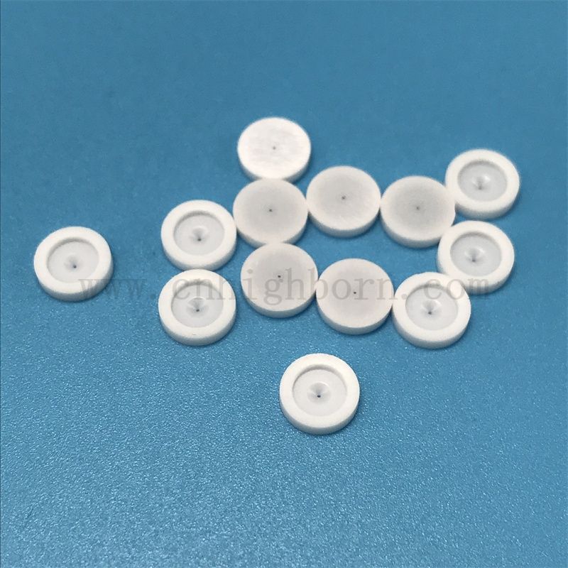 Изолятор белый цирконий нерегулярная часть yttrium outtrized Zro2 Керамический туман