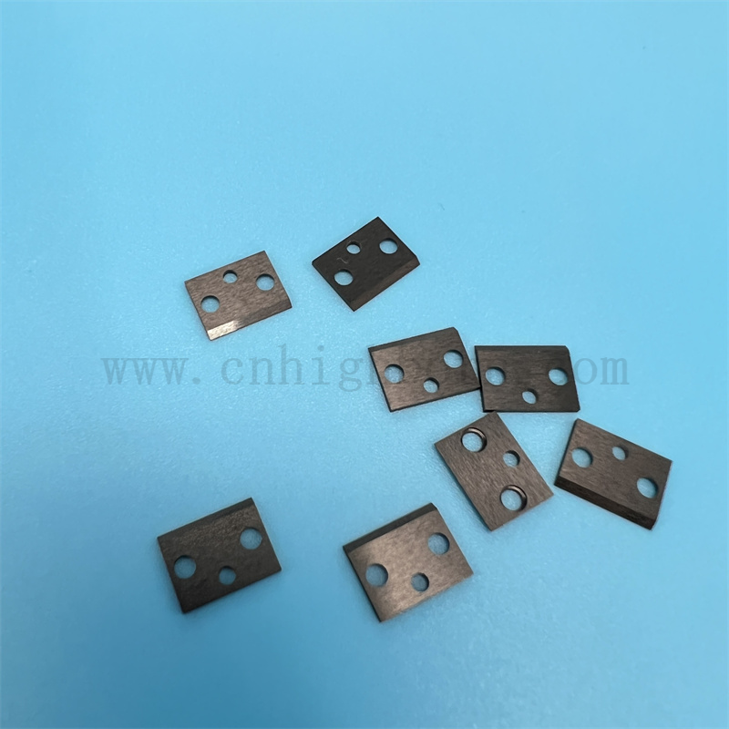 Высокая твердость черная керамическая тарелка с отверстиями Zro2 Ceramic Ceramic