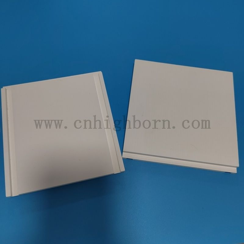 Керамическое пластинку с керамическим бором с коротким временем.