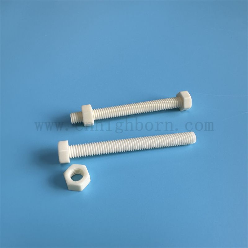 Винтовой болт и гайка