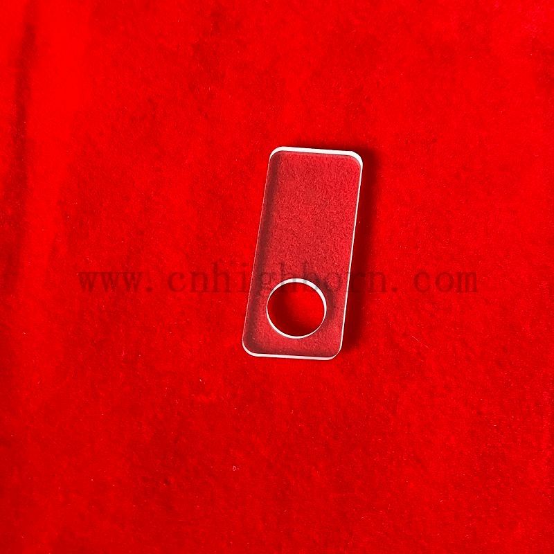 Лист кремнезема с круглым отверстием