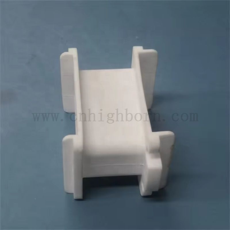 Индивидуальная поверхностная стеатитная керамическая деталь изоляция фарфора