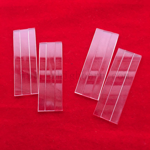 Индивидуальные высокопрозрачные полированные микропланшеты из перфорированного кварцевого стекла