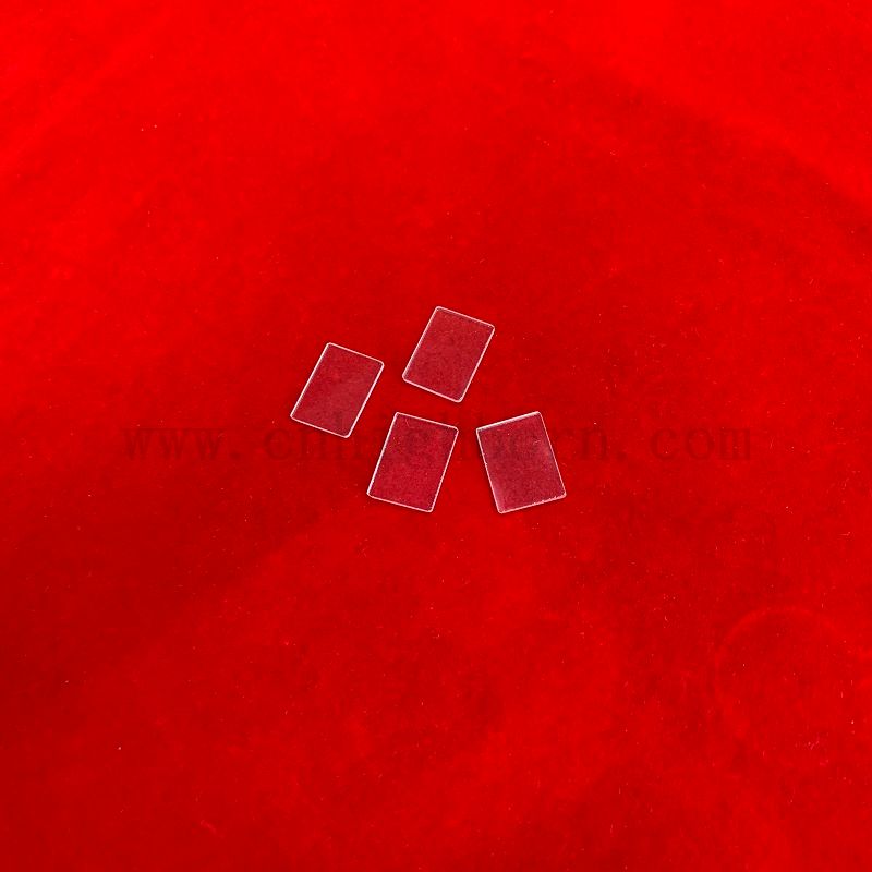 Индивидуальная квадратная прозрачная кварцевая стеклянная пластина с высокой коррозионной стойкостью