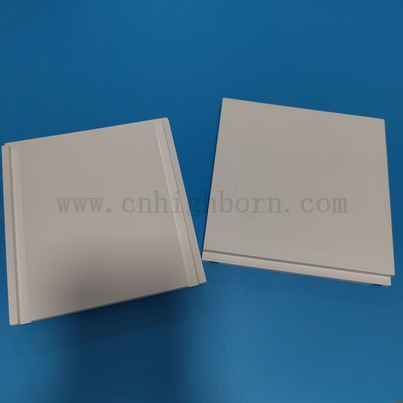 Керамическое пластинку с керамическим бором с коротким временем.