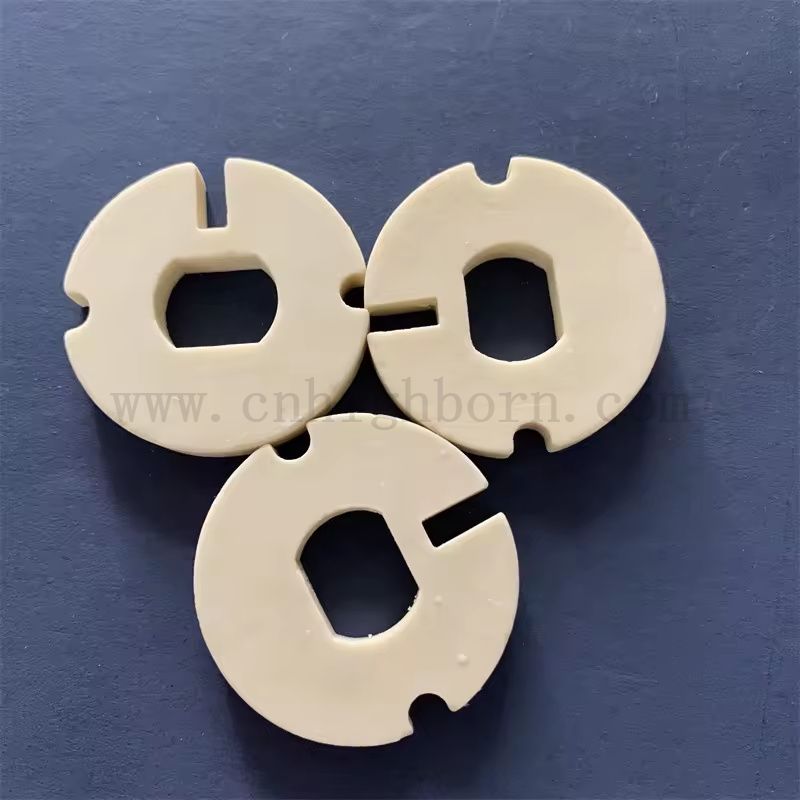 Индивидуальная нерегулярная деталь изолятора Corundum