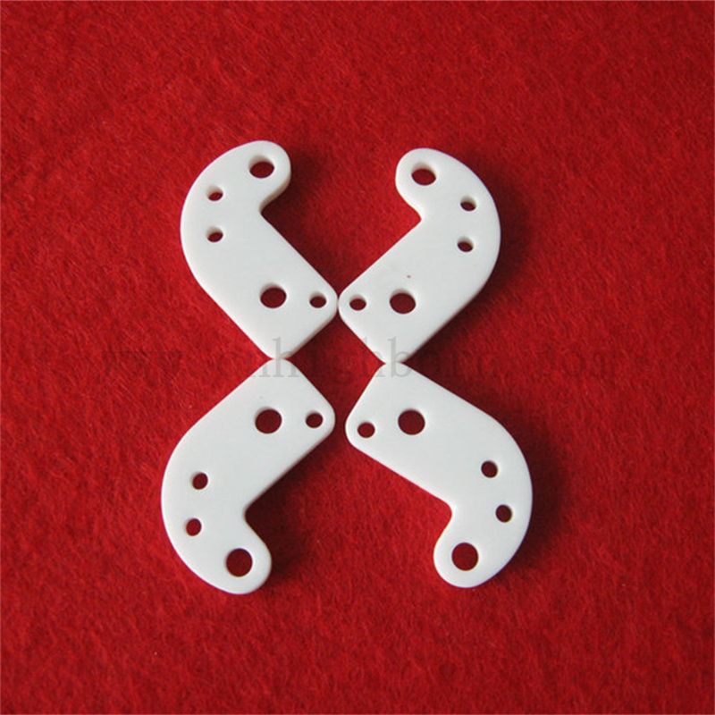 Нет обработки пористости стеклянная керамическая нерегулярная изоляция Macor Ceramic Pale