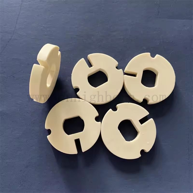 Индивидуальная нерегулярная деталь изолятора Corundum