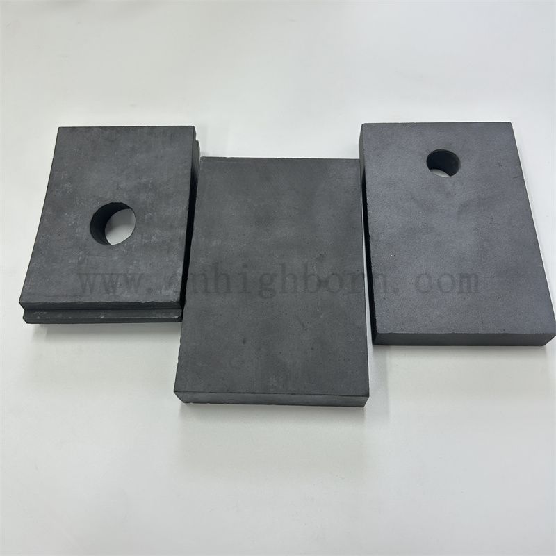 Изолятор черный кремниевый карбид с керамическим лист SIC с устойчивой к износостойкой дырочне