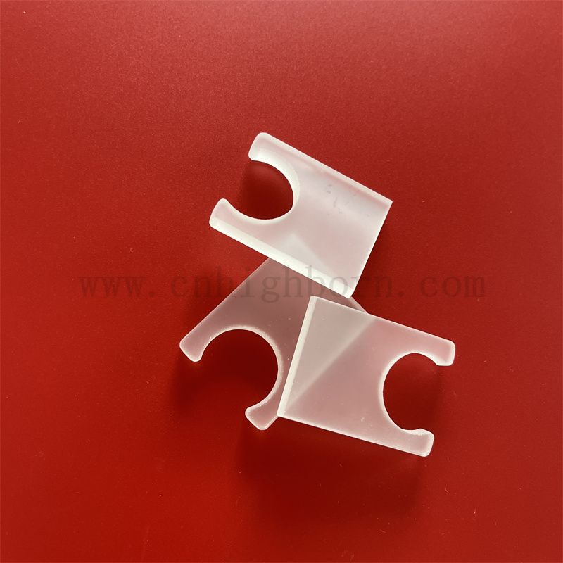 Теплостойкость индивидуальная квадратная полупрозрачная кварцевая стеклянная пластина с отверстием 