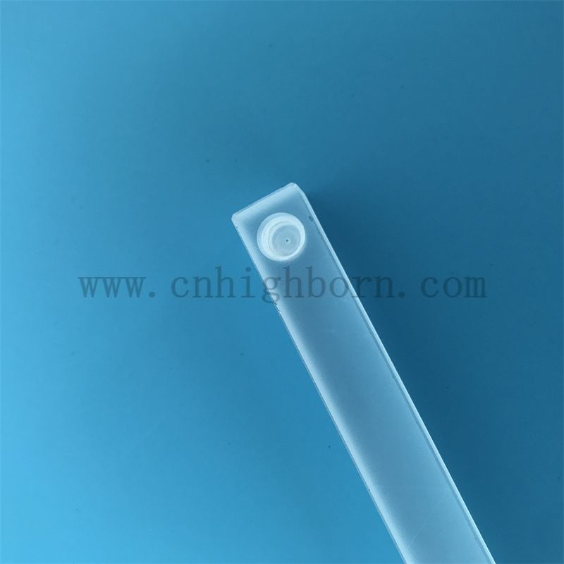 полупрозрачный кварцевый стержень 