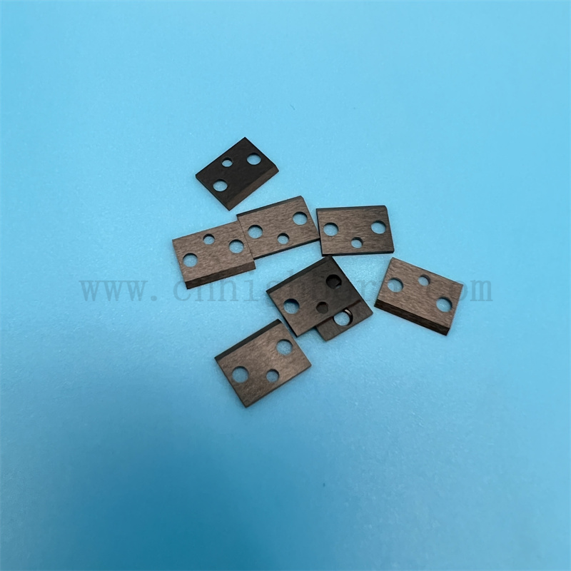 Высокая твердость черная керамическая тарелка с отверстиями Zro2 Ceramic Ceramic