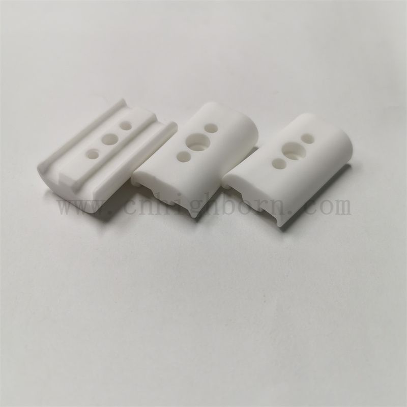 Индивидуальные 95% Al2o3 изолирующие керамические детали из глинозема