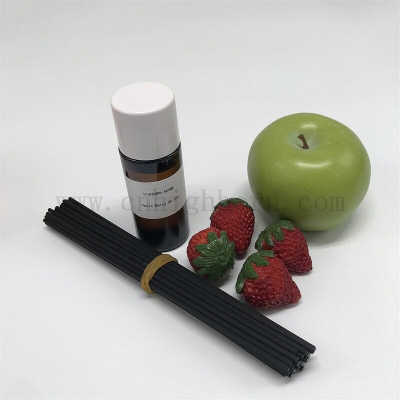 Аромат эссенции Apple и Berry Fruits.