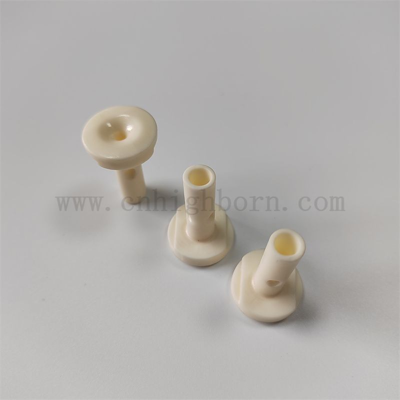 Индивидуальная износостойкость 99% Al2O3 Керамическая деталь глинозема Al2O3