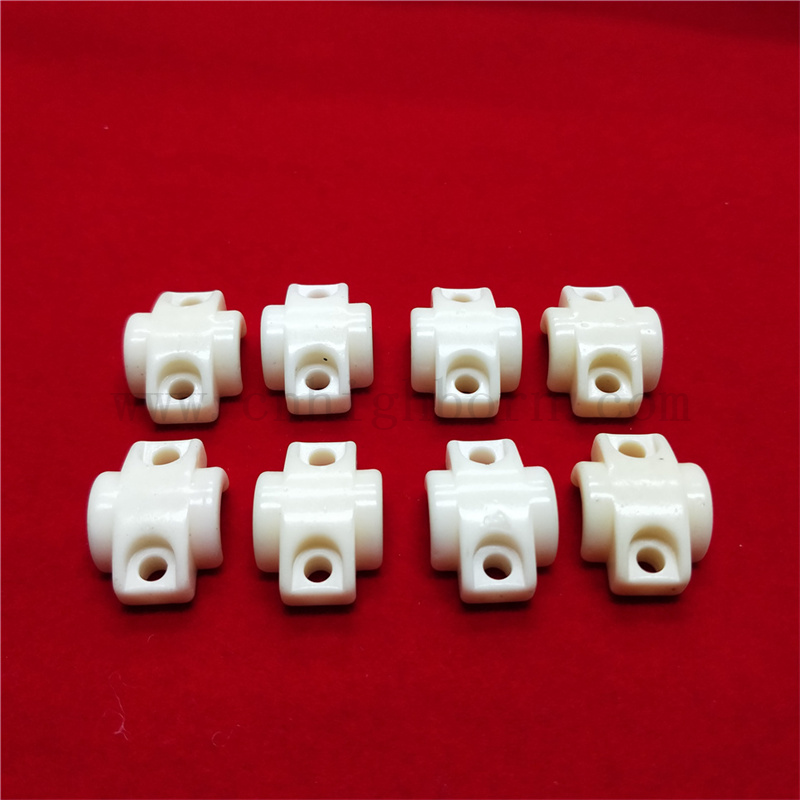 Индивидуальная глиноземная куста 99 AL2O3 Керамическая нерегулярная часть