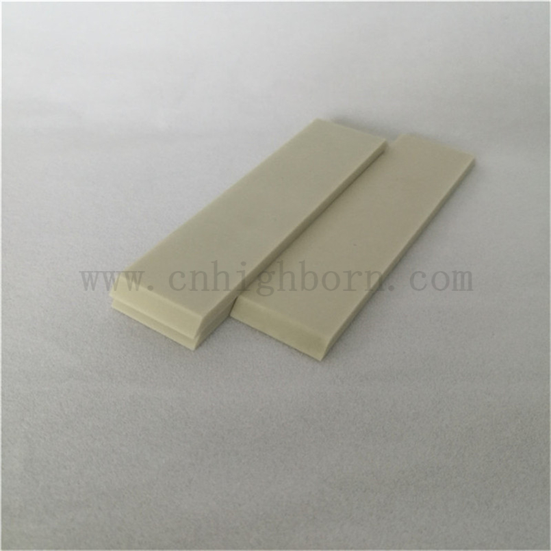 Керамический изолятор алюминия с высокой теплопроводности CNC алюминиевый нитрид.