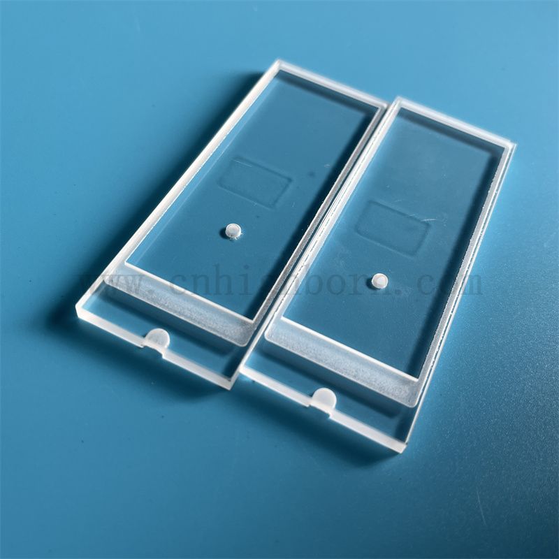 Глубокая обработка прямоугольной чистой кварцевой стеклянной панели с лазерным скучным