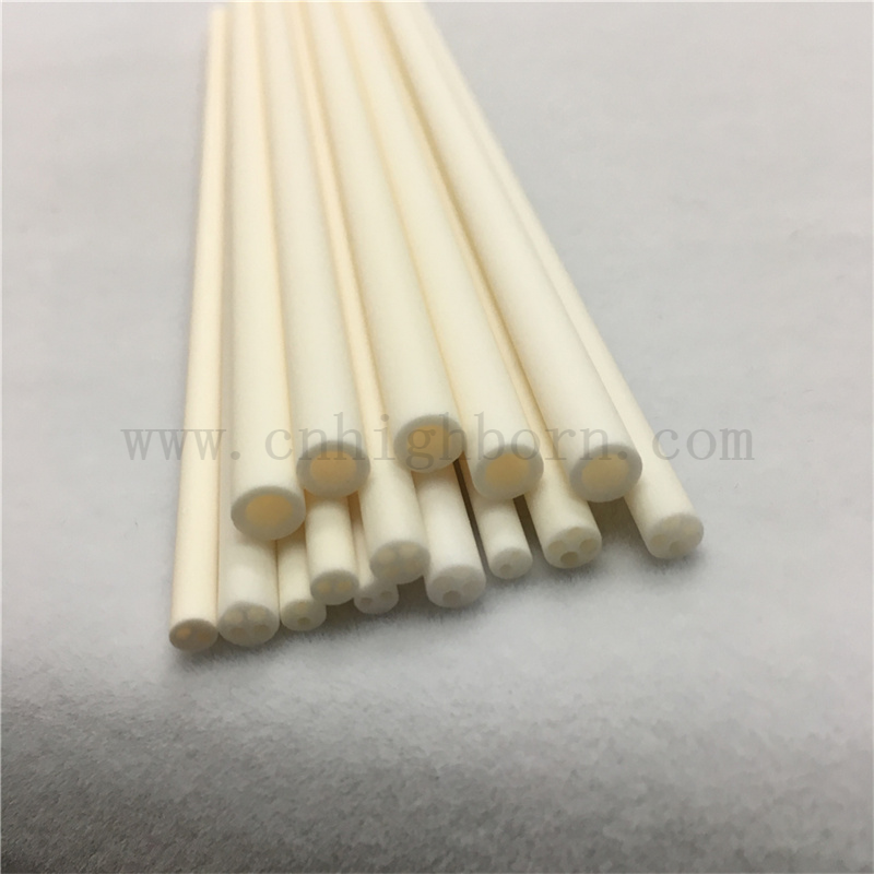 Индивидуальная изоляционная глиноземная керамическая трубка 99 AL2O3 Перфорированная труба
