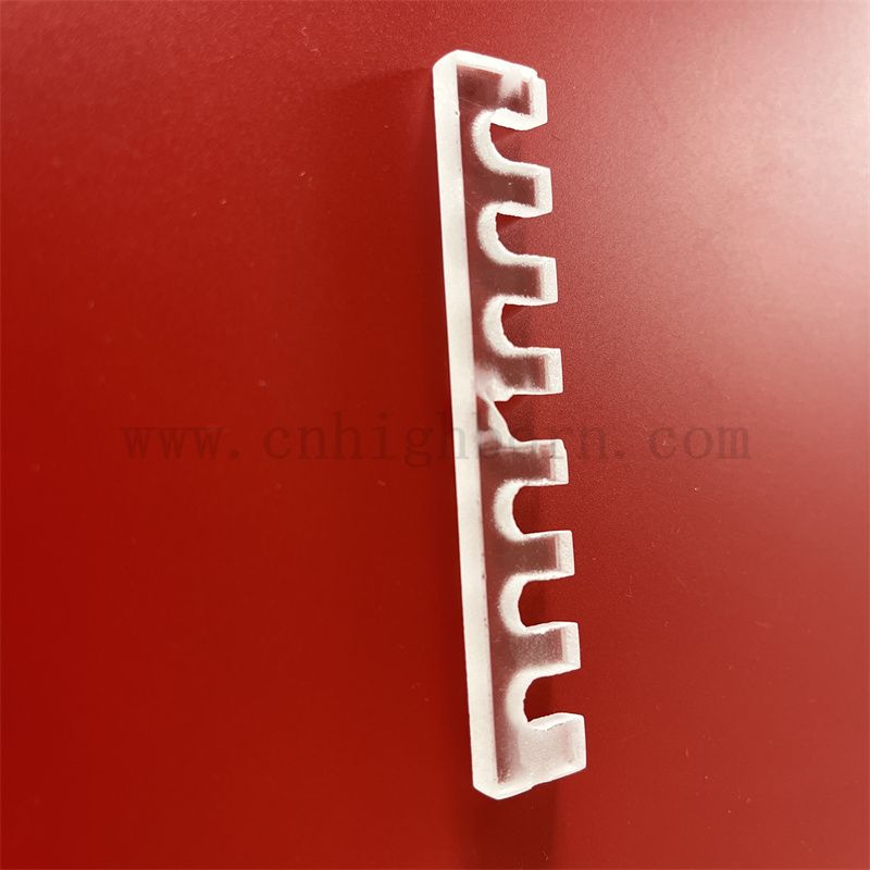 Глубокая обработка прямоугольная стеклянная лист кремнезема с разрезанным отверстием