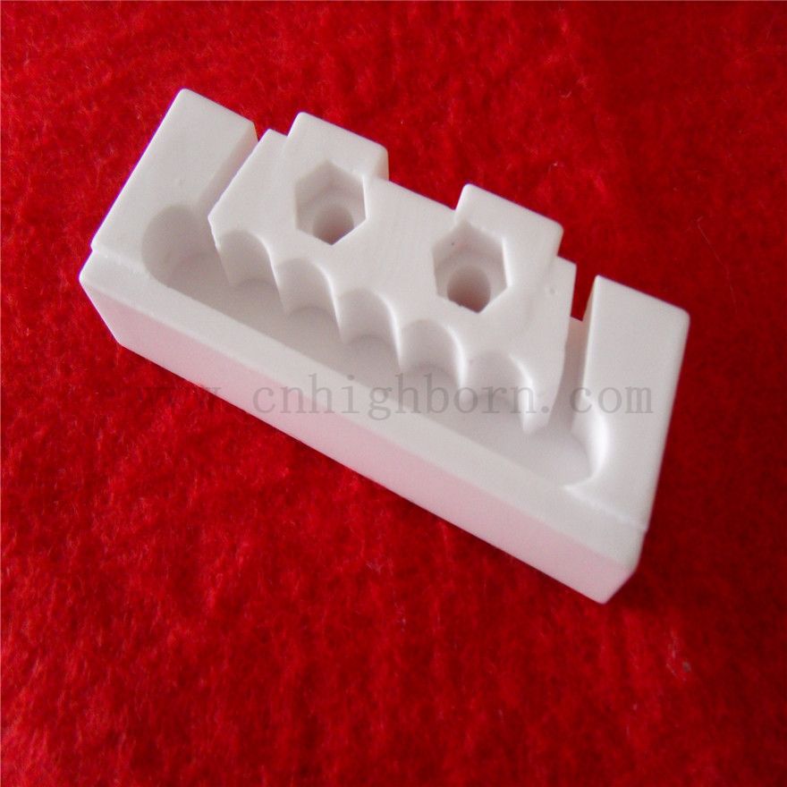 Индивидуальная 95%Al2O3 Армия Электрическая изоляционная блока. Керамическая часть